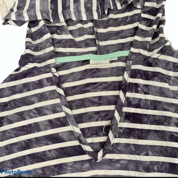 Blue Caribbean Striped Cover Up 🌺 - Picture 3 of 5